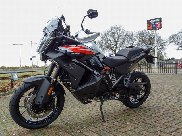 ktm - 1390-super-adventure-s-evo