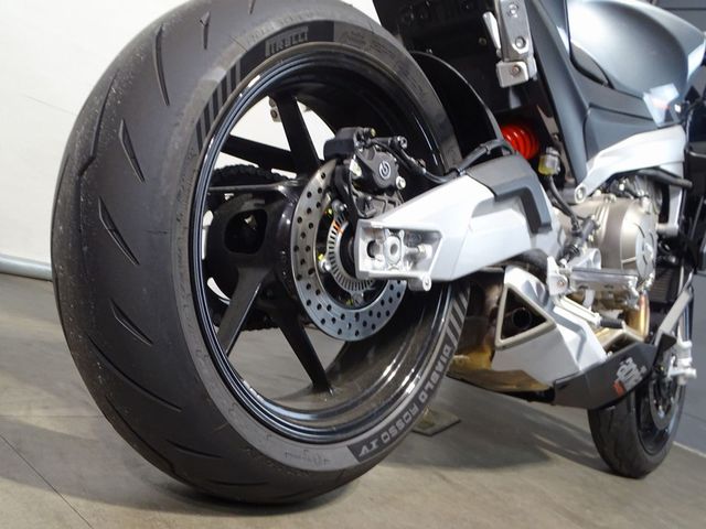 aprilia - tuono-660