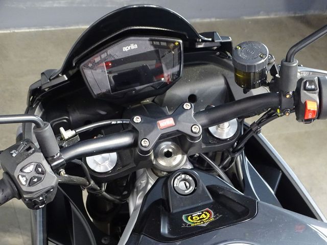 aprilia - tuono-660