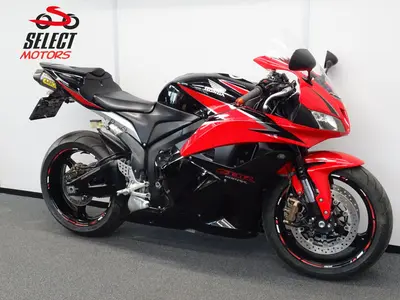 HONDA CBR 600 RR C-ABS – foto 4