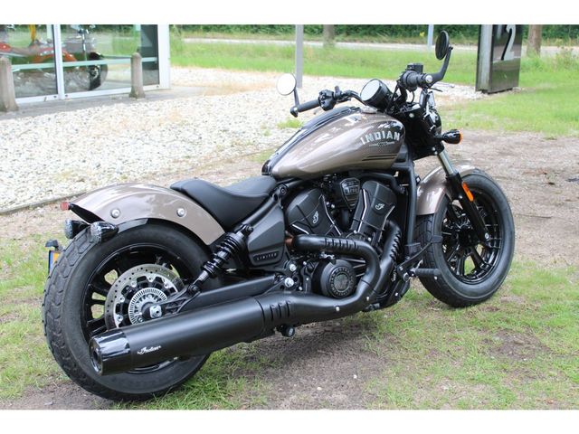 indian - scout-bobber-limited-tech