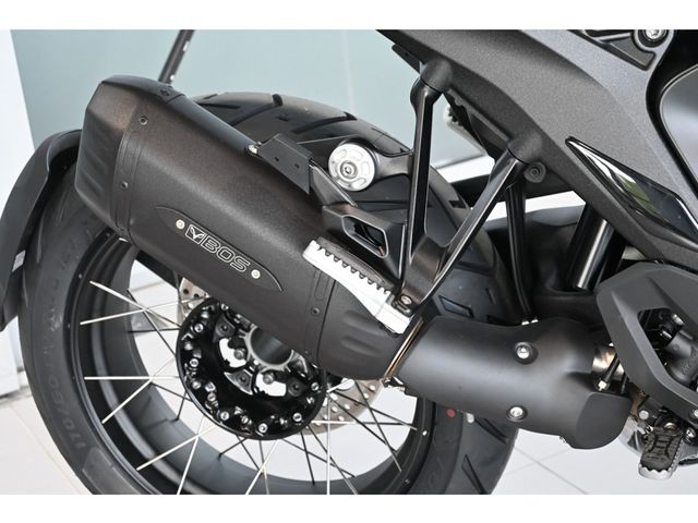 bmw - r-1300-gs-triple-black