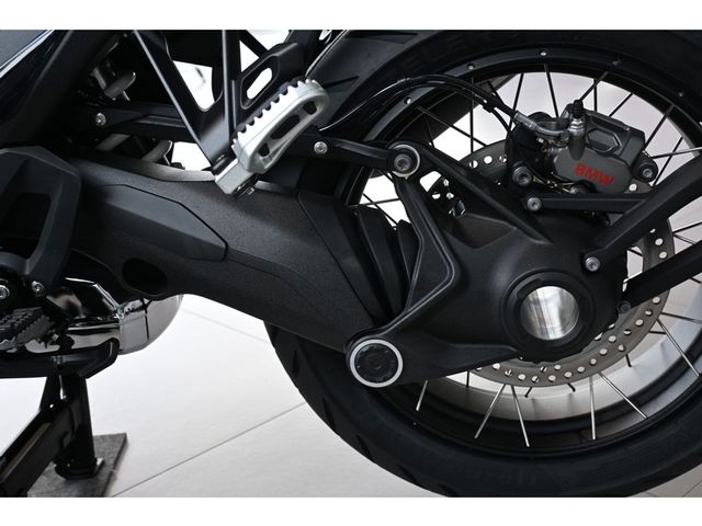 bmw - r-1300-gs-triple-black
