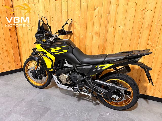 voge - ds-800-x-rally