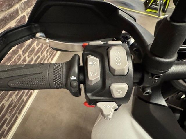 triumph - tiger-900-gt