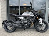 MOTO MORINI SEIEMMEZZO STR