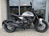 MOTO MORINI SEIEMMEZZO STR