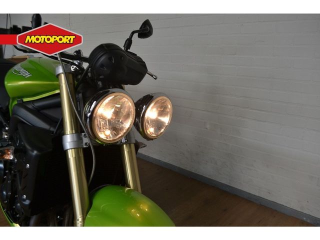 triumph - street-triple