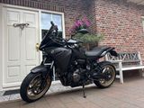 YAMAHA TRACER 7