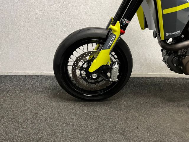 husqvarna - 701-supermoto