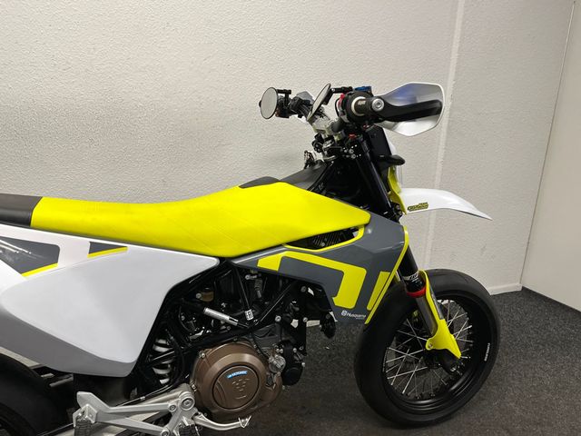 husqvarna - 701-supermoto