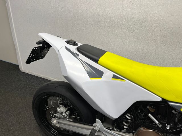 husqvarna - 701-supermoto