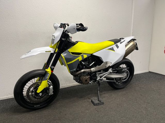 husqvarna - 701-supermoto