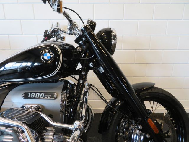 bmw - r-18