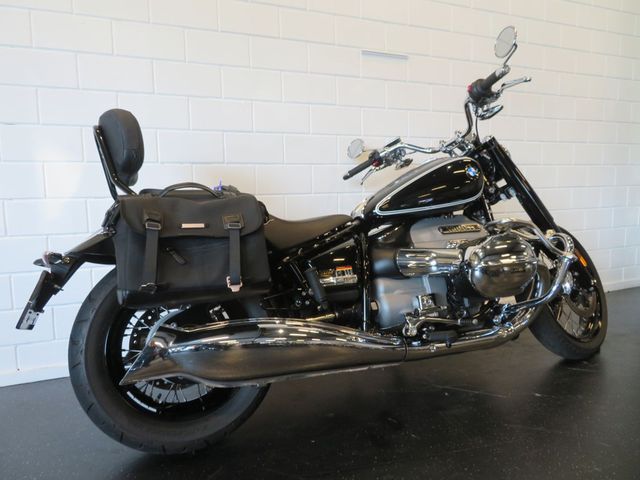 bmw - r-18