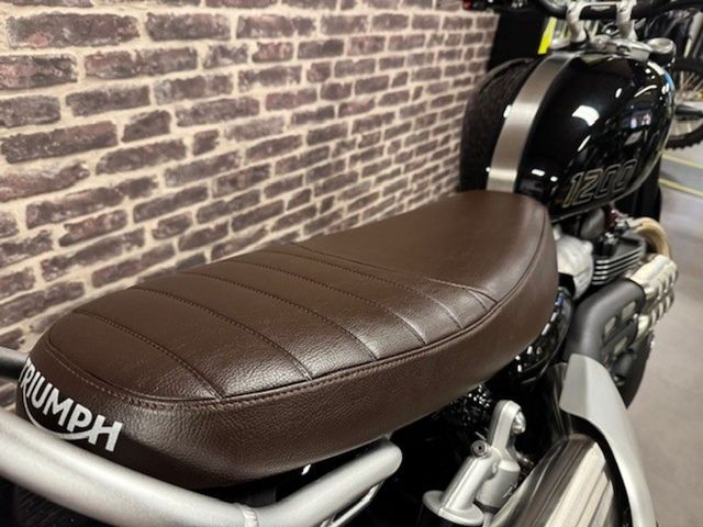 triumph - scrambler-1200-x