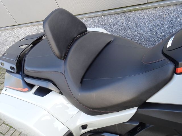 honda - gl-1800-goldwing-f6b