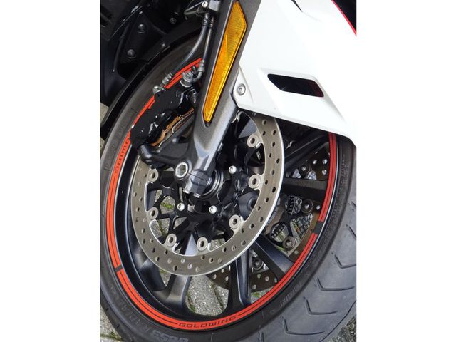 honda - gl-1800-goldwing-f6b