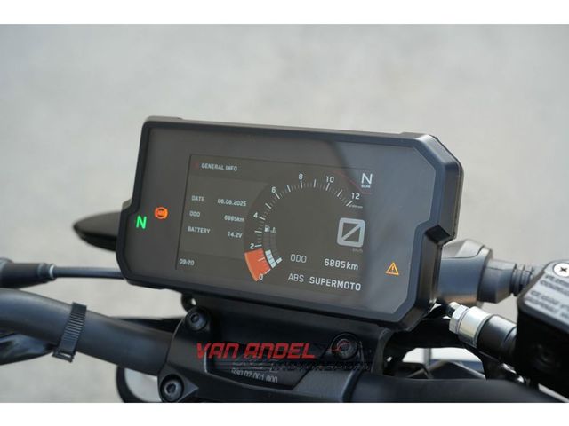 ktm - 390-duke-abs