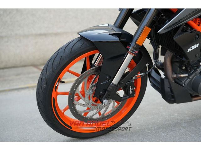 ktm - 390-duke-abs