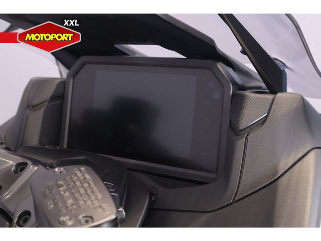 yamaha - tmax-tech-max-560