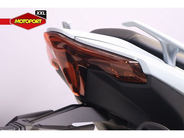 yamaha - tmax-tech-max-560