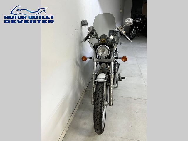 suzuki - vs-600-intruder