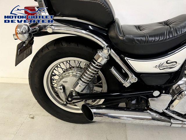 suzuki - vs-600-intruder