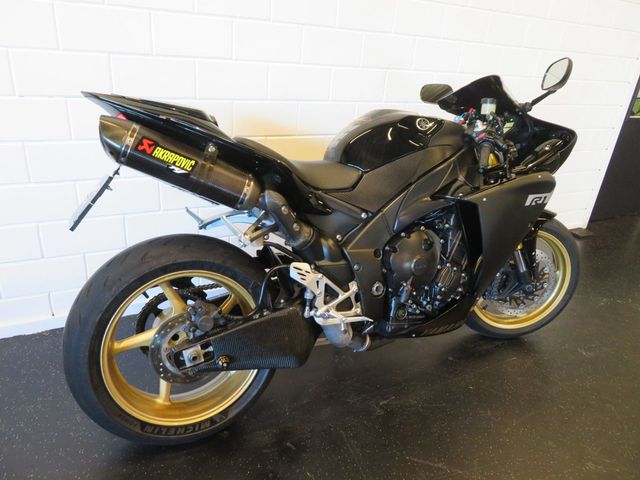yamaha - yzf-r1