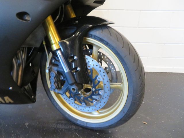 yamaha - yzf-r1