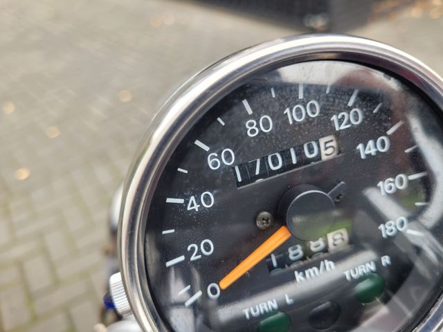 suzuki - vs-750-intruder