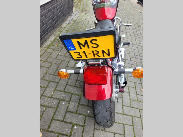 suzuki - vs-750-intruder