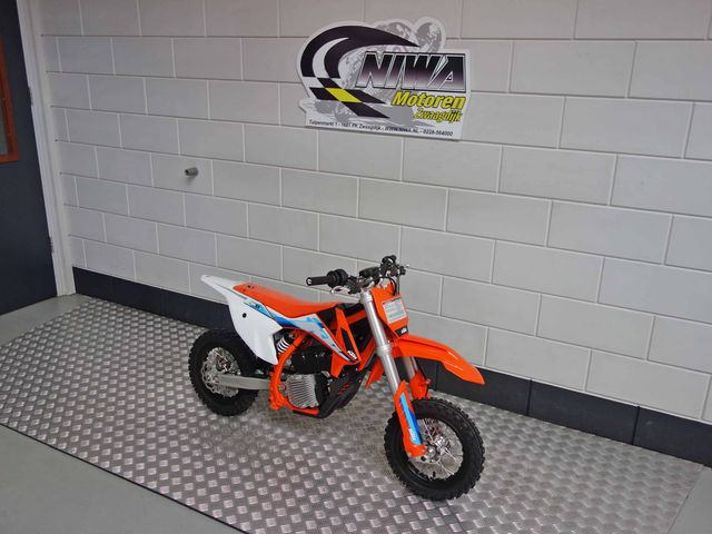 ktm - sx-e3