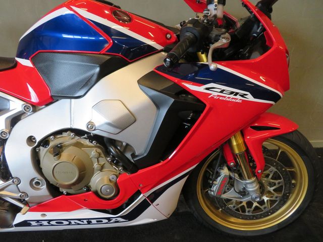 honda - cbr-1000-rr-fireblade-sp