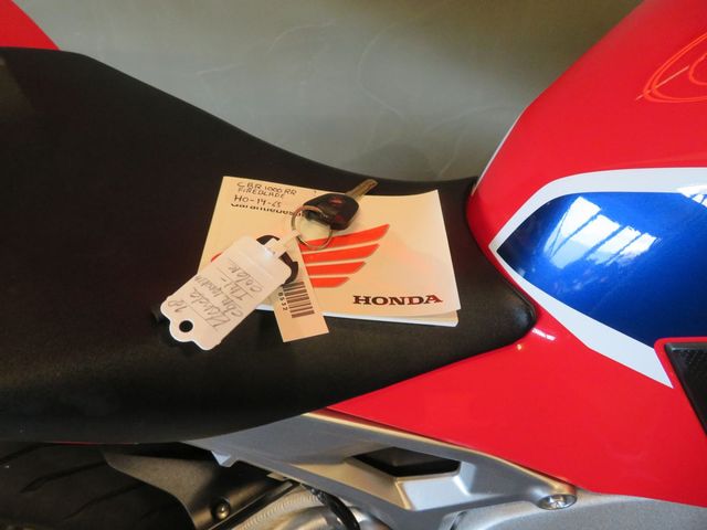 honda - cbr-1000-rr-fireblade-sp