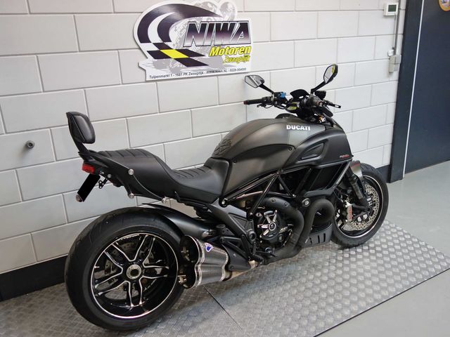 ducati - diavel-carbon