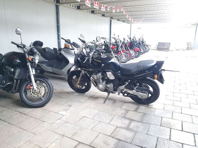 suzuki - gsf-600-s-bandit