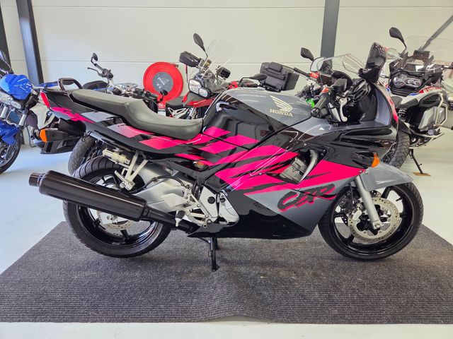 honda - cbr-600-f