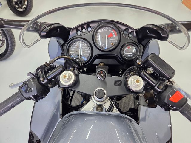 honda - cbr-600-f