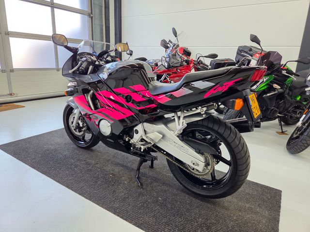 honda - cbr-600-f