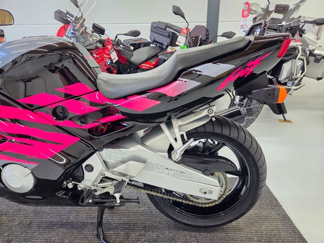 honda - cbr-600-f