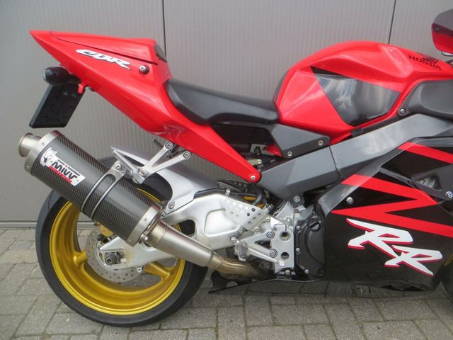 honda - cbr-900-rr-fireblade