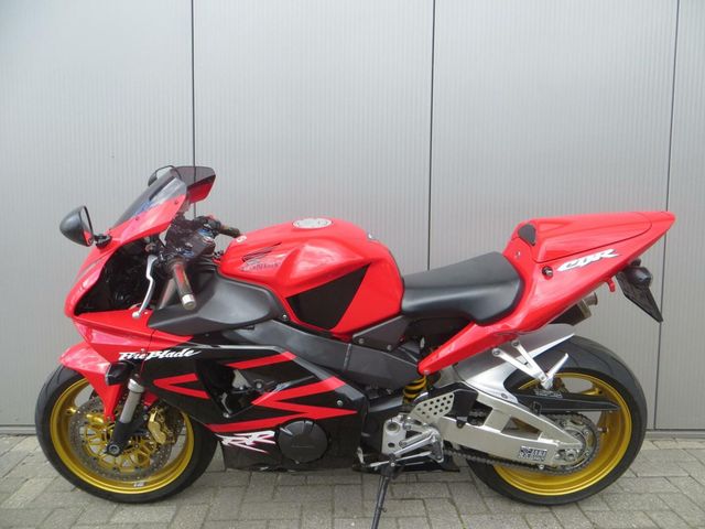 honda - cbr-900-rr-fireblade