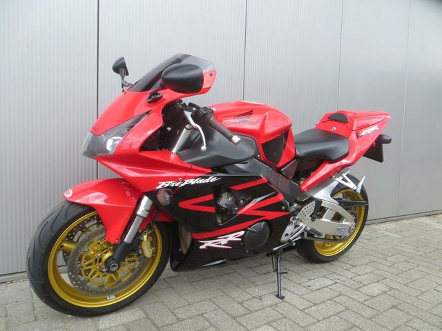 honda - cbr-900-rr-fireblade