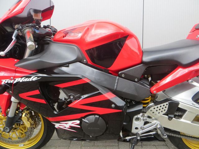 honda - cbr-900-rr-fireblade