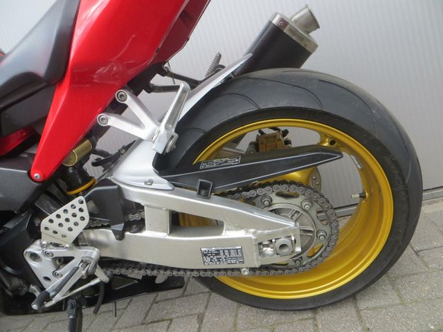honda - cbr-900-rr-fireblade