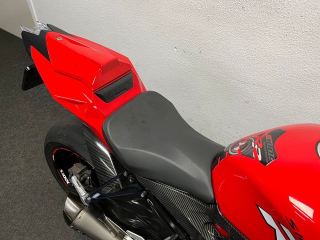 bmw - s-1000-r