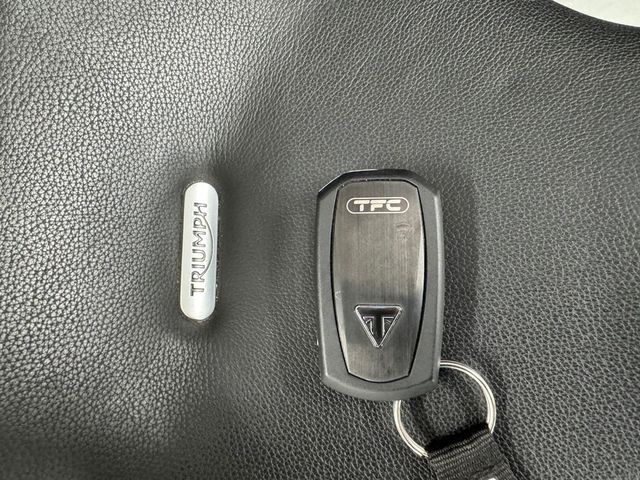 triumph - rocket-iii-tfc