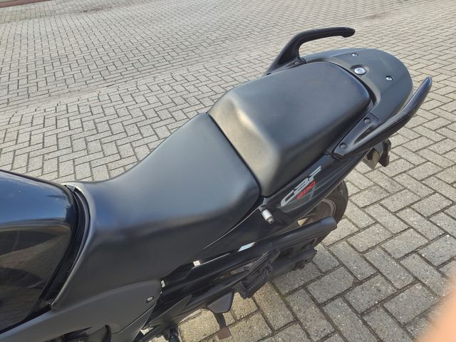 honda - cbf-600-n-abs