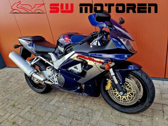 honda - cbr-900-rr-fireblade
